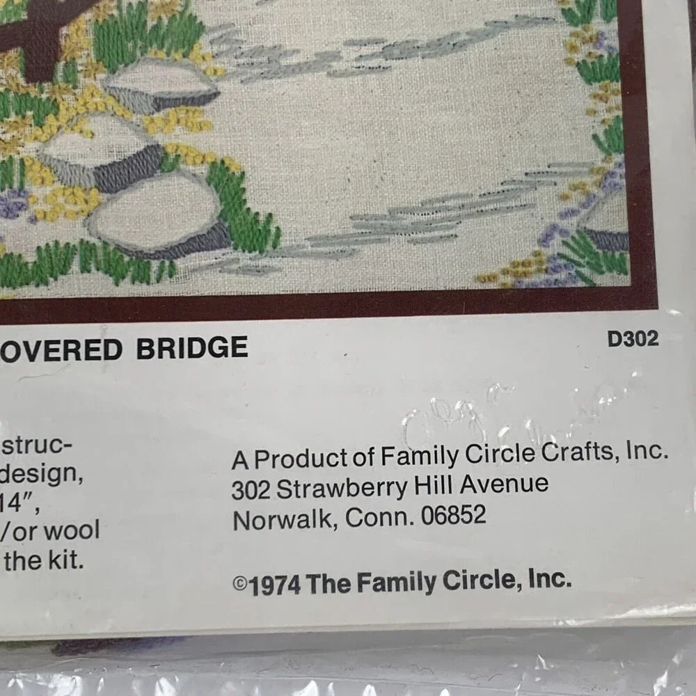 Vtg Crewel Kit Red Covered Bridge Picture Pillow Top Family Circle D302 14x14